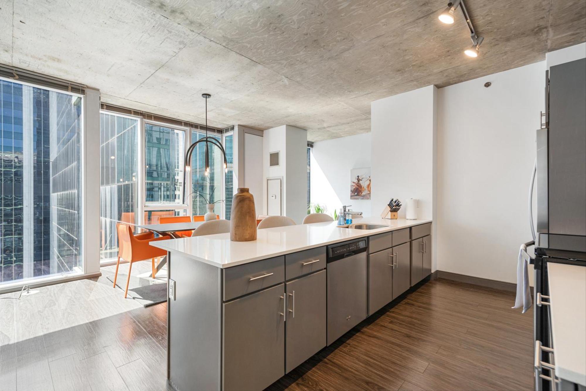 Apartment Linea Luxury Living With Indoor Pool And Rooftop Views In The Loop Chicago