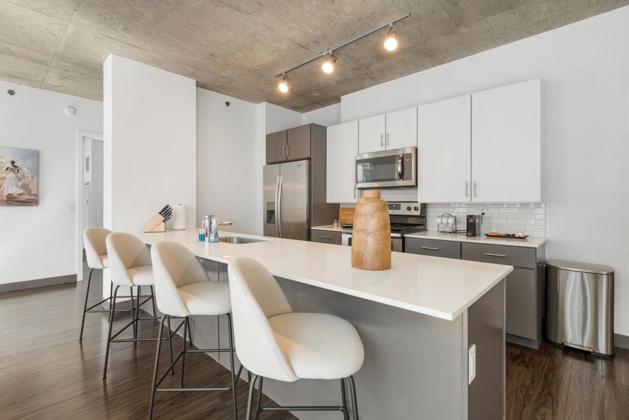 Linea Luxury Living With Indoor Pool And Rooftop Views In The Loop * Chicago