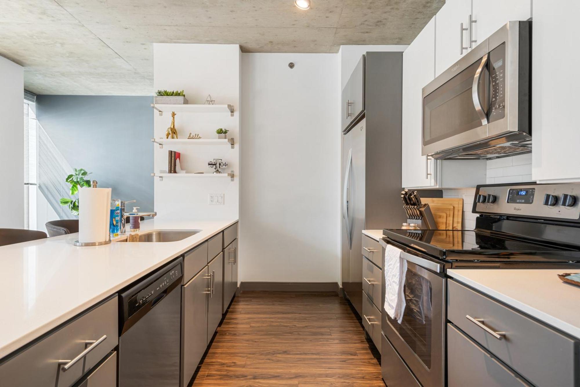 Linea Luxury Living With Indoor Pool And Rooftop Views In The Loop Apartment Chicago