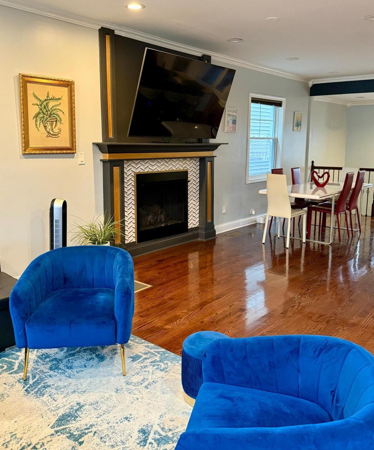 Appartement Stunning In Prime With Private Pool *