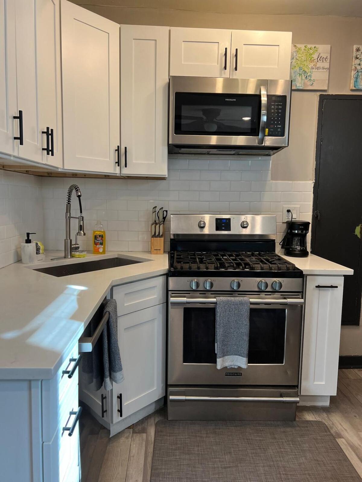 Midway Hideaway -cozy 1br- Parking Apartment Chicago