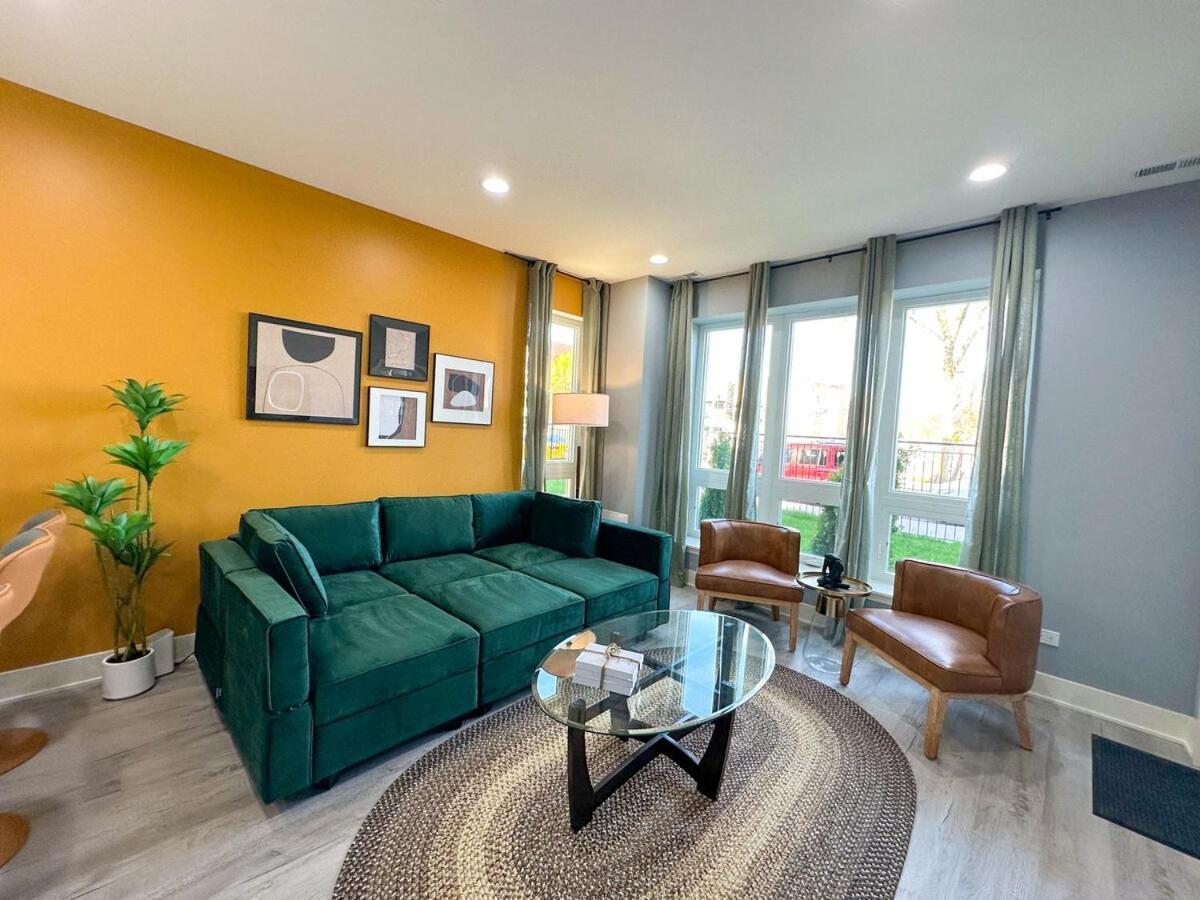 Apartment Spacious 3Br Family Oasis Sleeps 8 With Free Parking Near Medical District, Douglas Park And University Of Illinois Chicago
