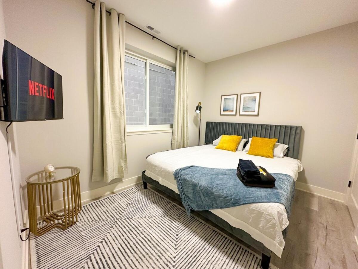 Spacious 3Br Family Oasis Sleeps 8 With Free Parking Near Medical District, Douglas Park And University Of Illinois Chicago * Chicago