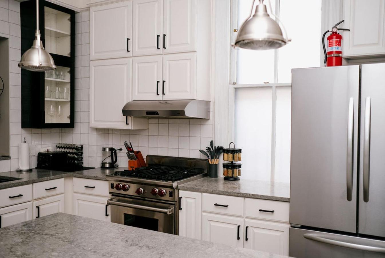 1 Rated 4br Lincoln Park House - King Bed * Chicago