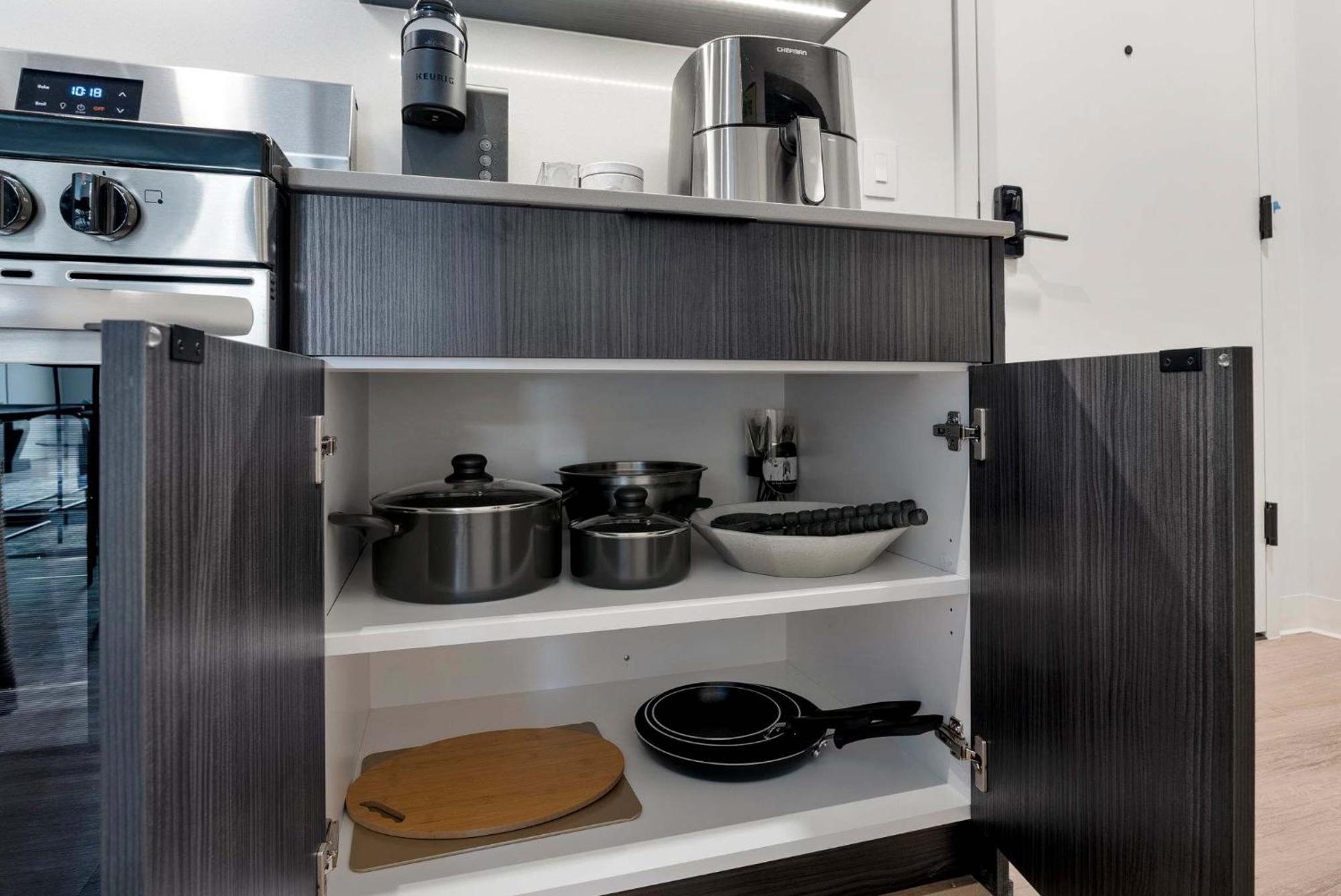 Lux 3 Bed 3 Bath High Rise With Gym & Amenities Chicago