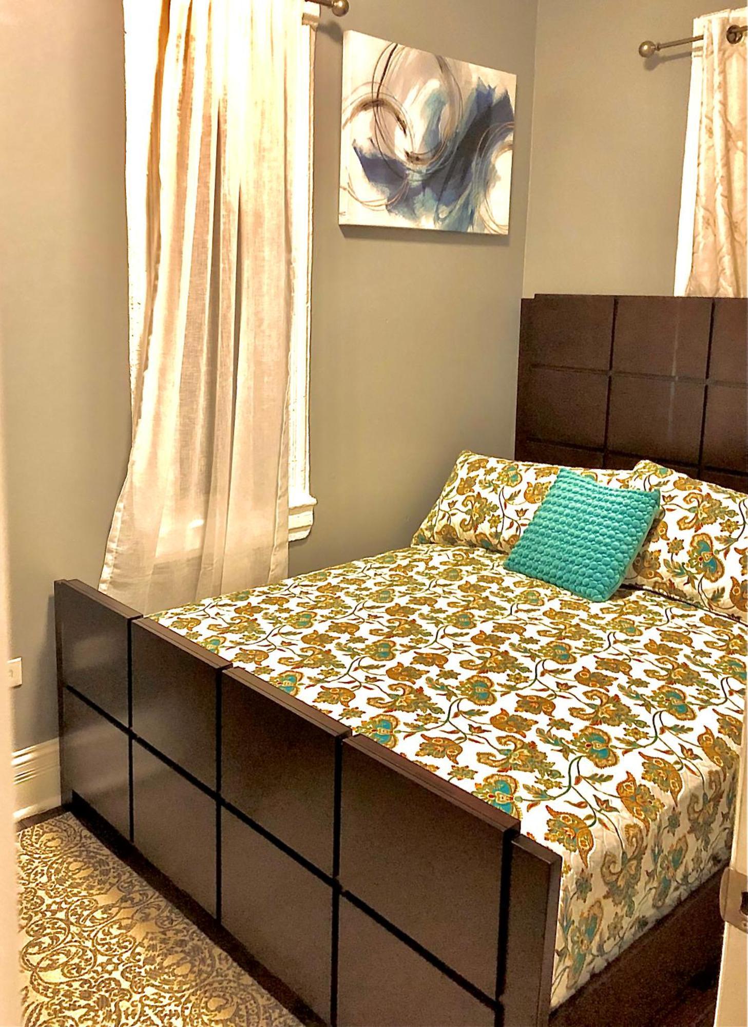 Apartment Urban Coach Penthouse - Near Train, Medical District, And Downtown