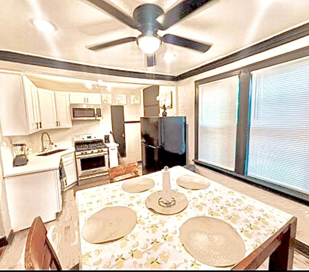 Quiet 1br, Eat-in Kitchen, Close To Midway