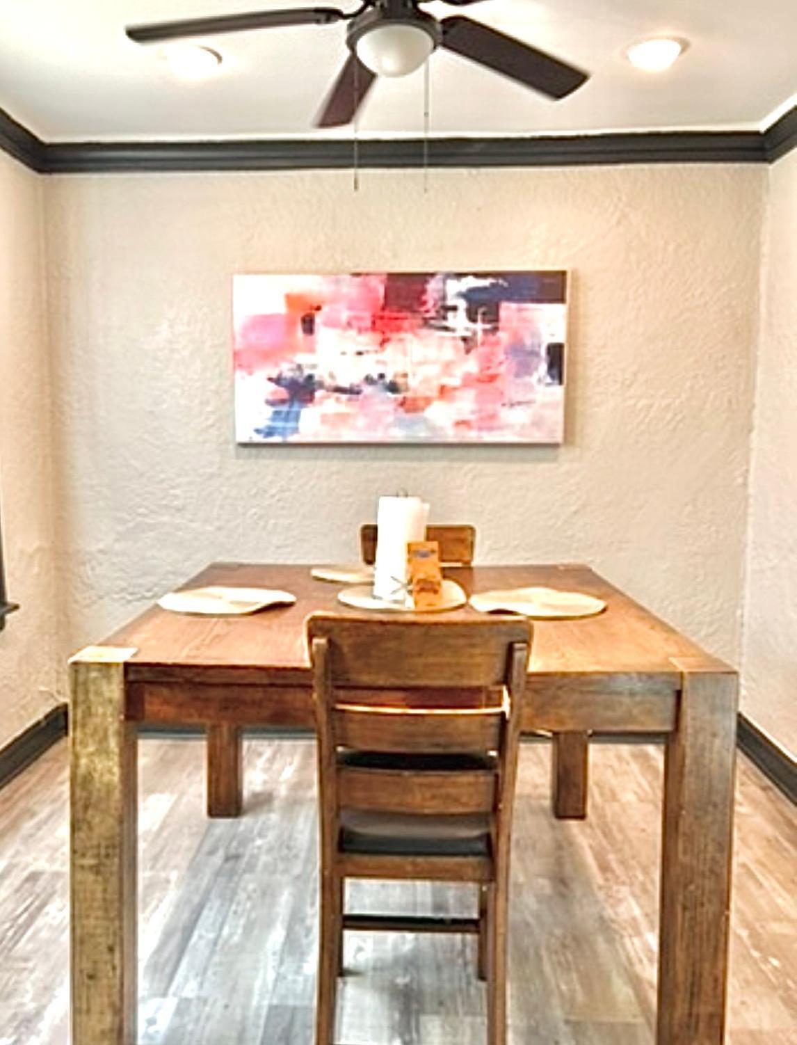 Quiet 1br, Eat-in Kitchen, Close To Midway *