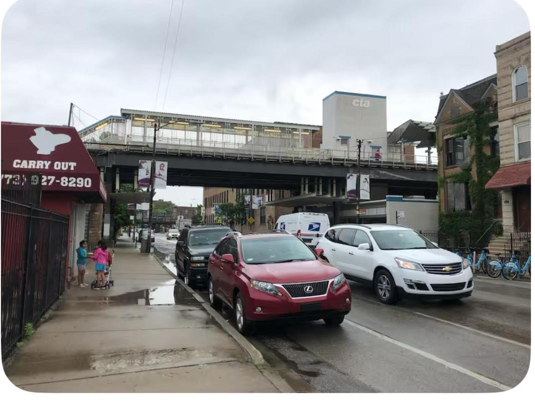 Urban Coach Penthouse - Near Train, Medical District, And Downtown Apartment