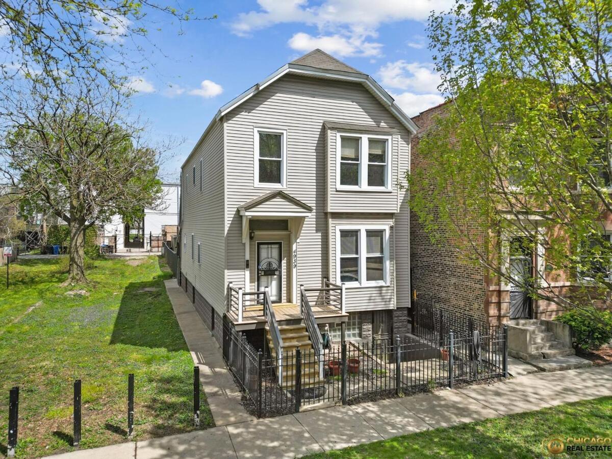 Prime Location Retreat 4 Bedrooms W Parking Appartement Chicago