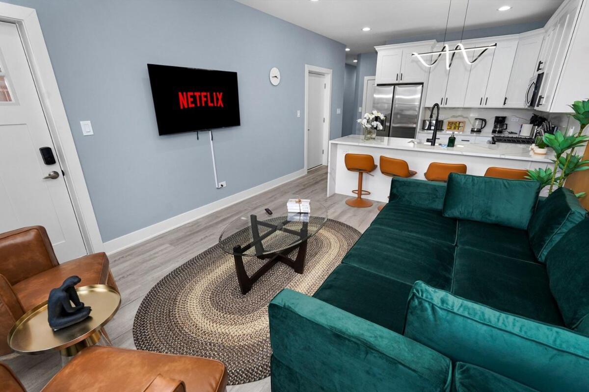 Apartment Spacious 3br Family Oasis Sleeps 8 With Free Parking Near Medical District, Douglas Park And Of Illinois Chicago