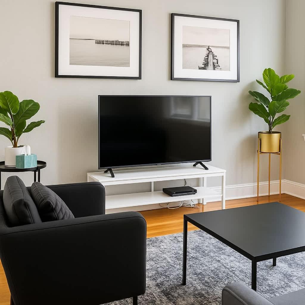 2br Beautifully Furnished - Grace 11-1 Apartment Chicago