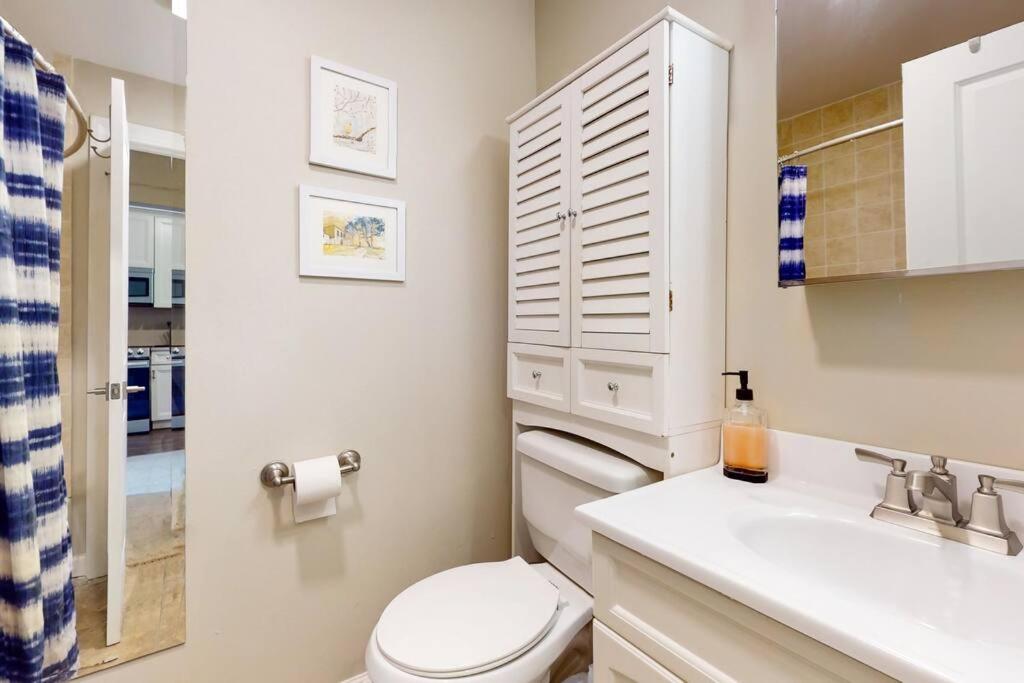Chic River North Retreat Apartamento