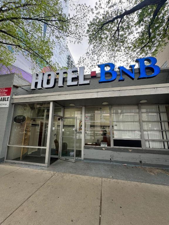 Hotel Solo Explorer Nest, Walk To Museums And Parks Chicago