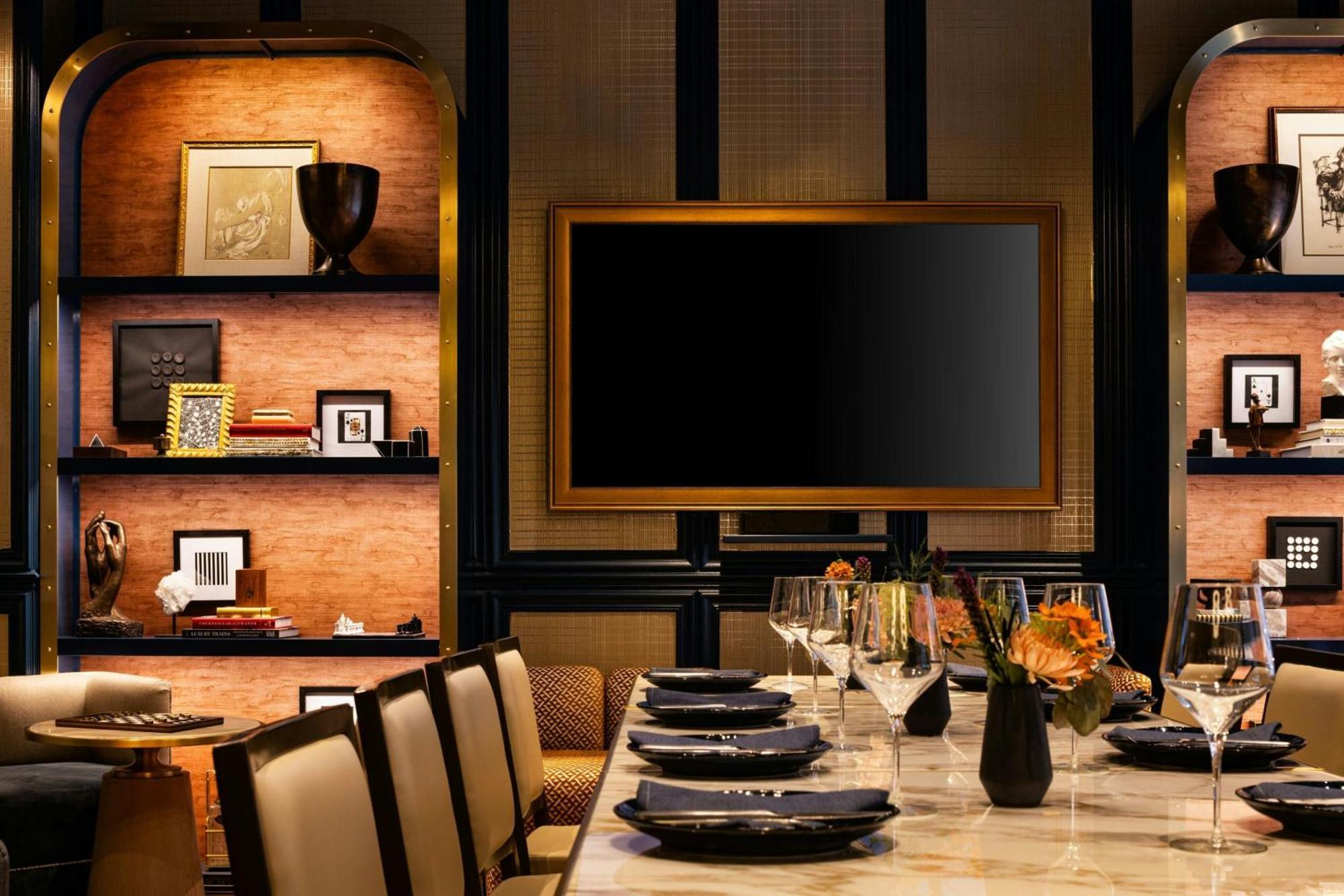 The Talbott, Autograph Collection Hotel