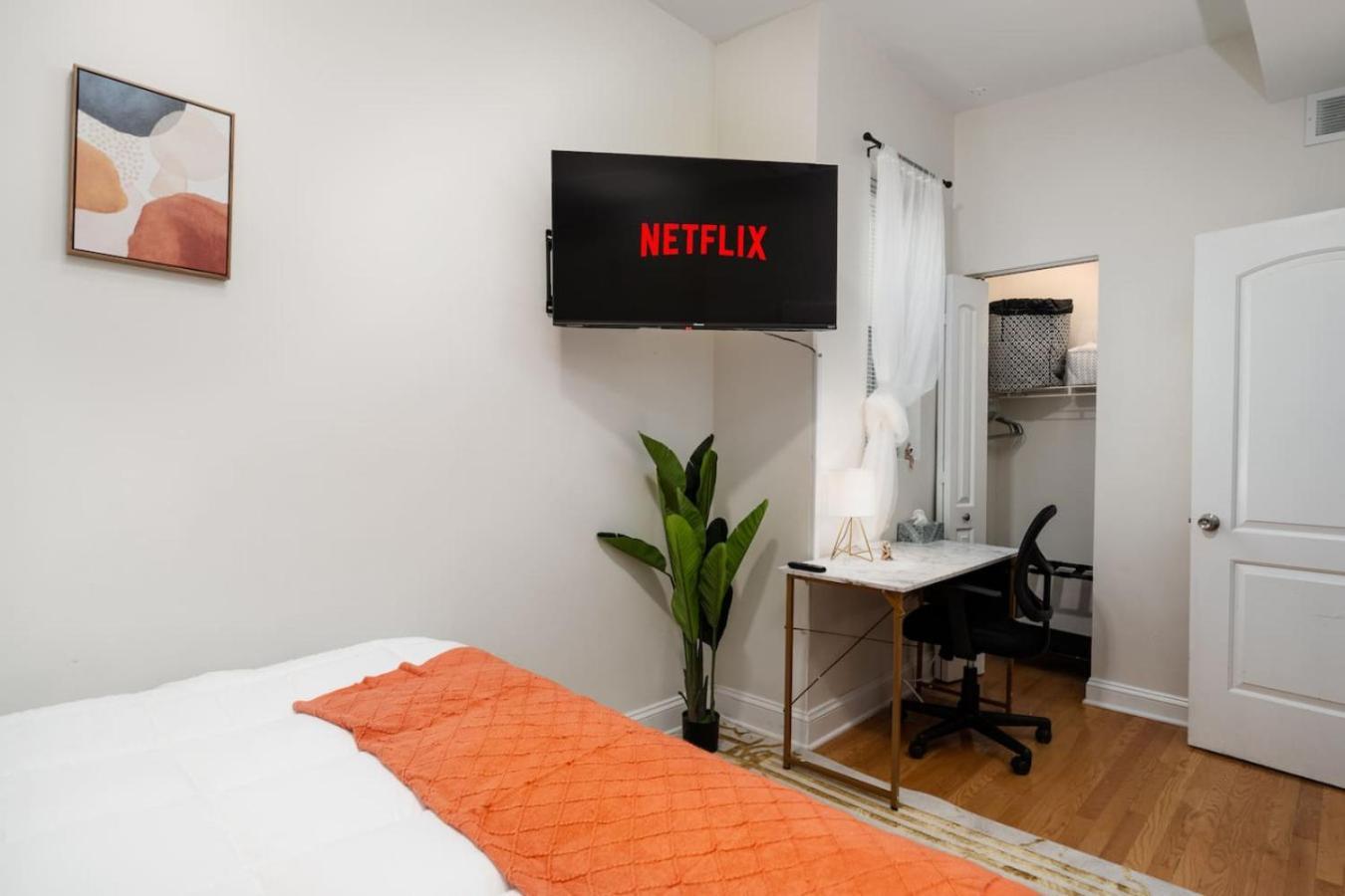 15mins Dt Wicker Park Gem Sleeps 8 Freepark Apartment