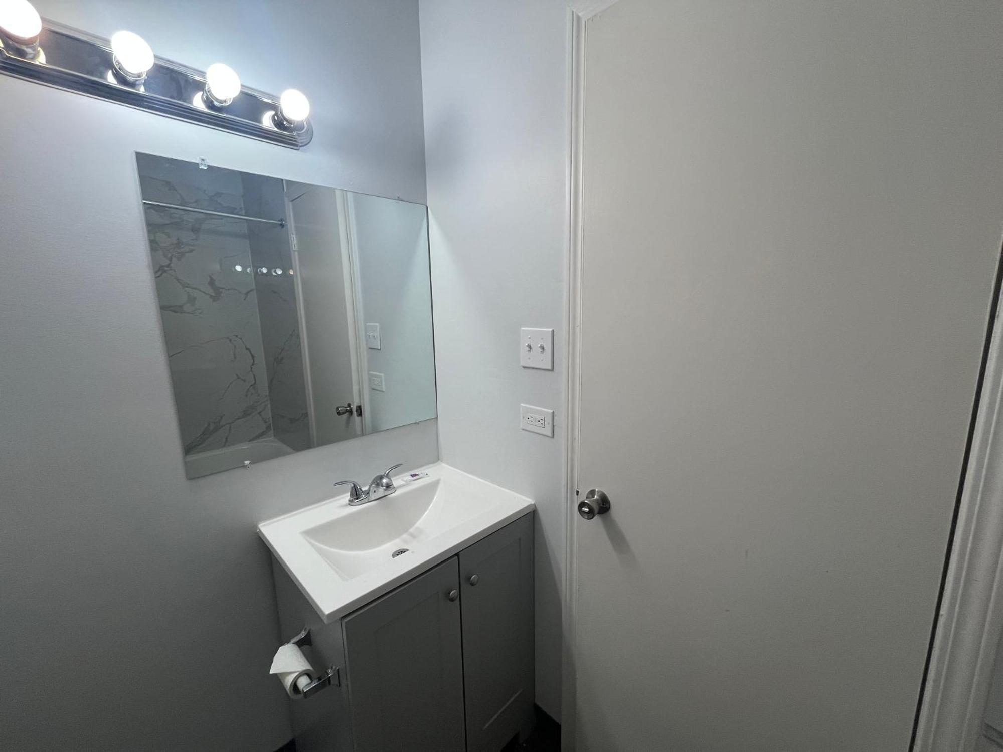 6 Chicago, Il - Halsted Hotel 2*