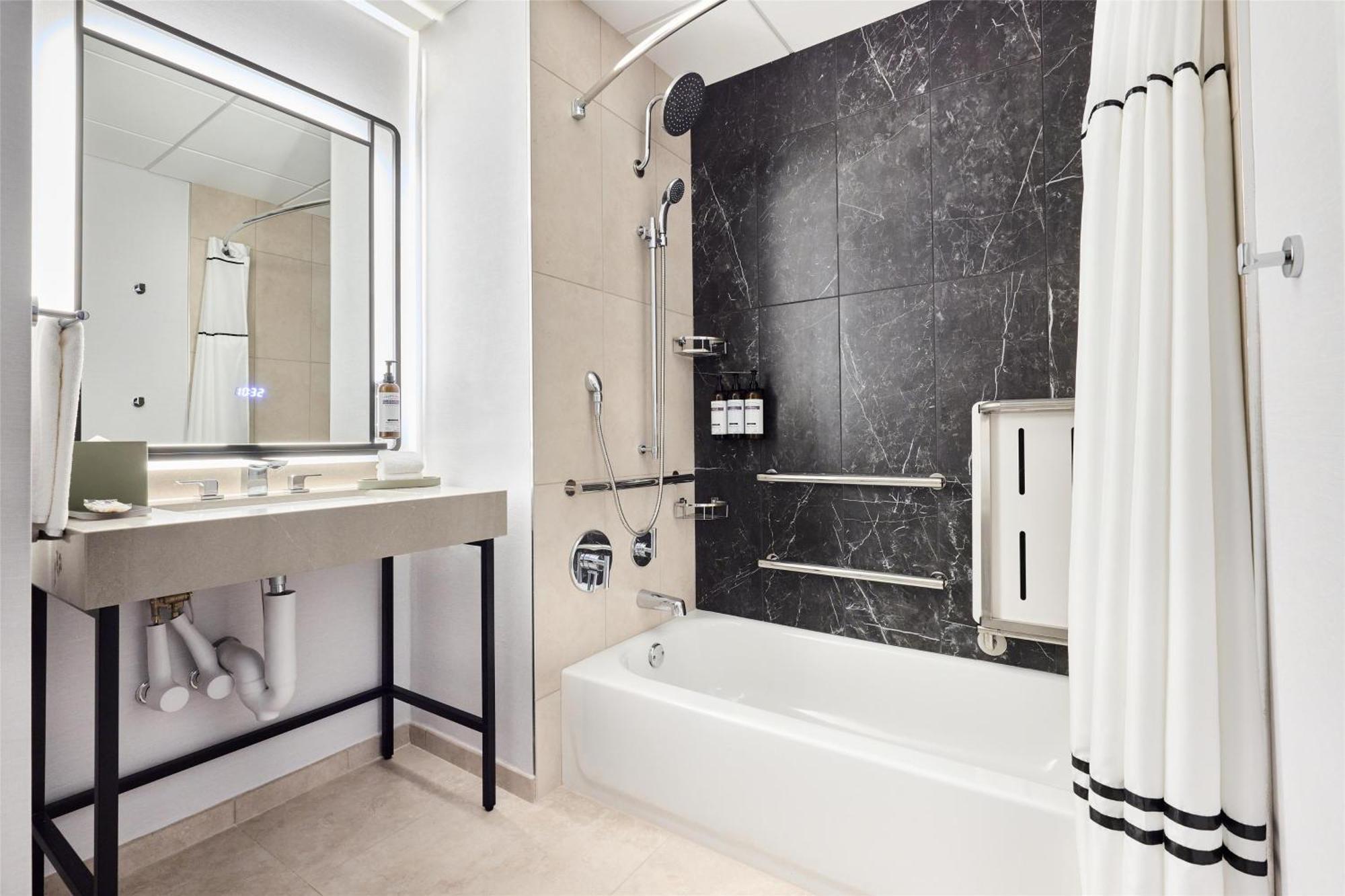 Hyatt Regency 4* Chicago
