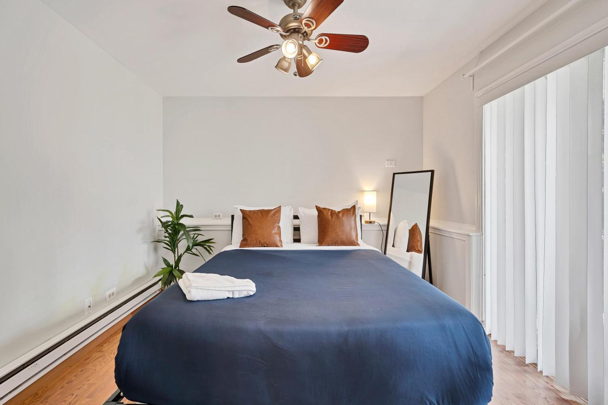 Holiday home Old Town 3bd 3ba Coach House, Garage Parking Incl Chicago