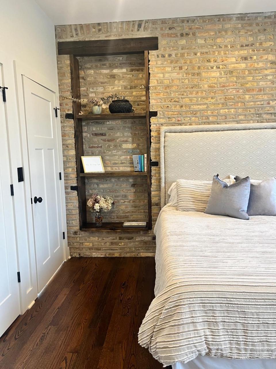 The Clark Apartment Chicago