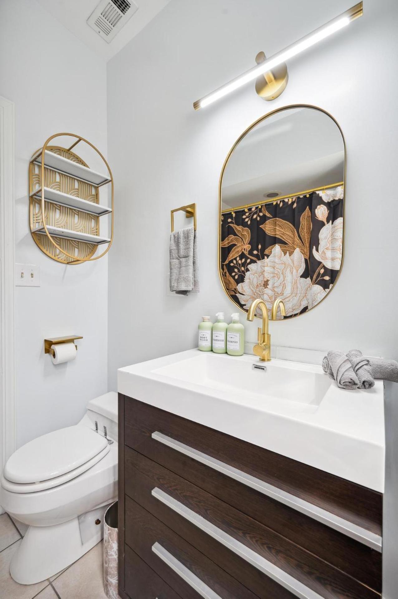 Holiday home Wrigley 4br Home, Sleeps 10 *