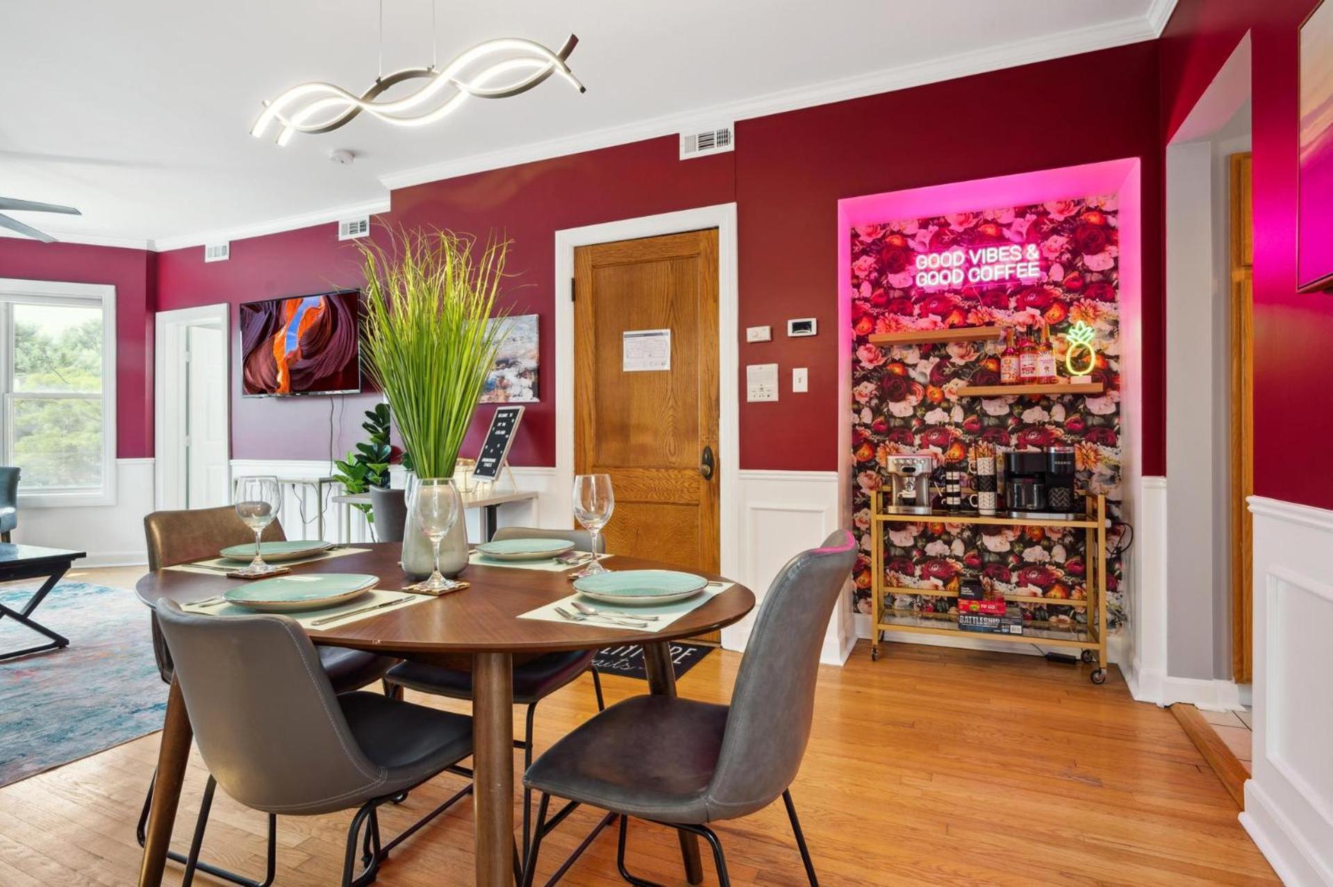 Wrigley 4br Home, Sleeps 10