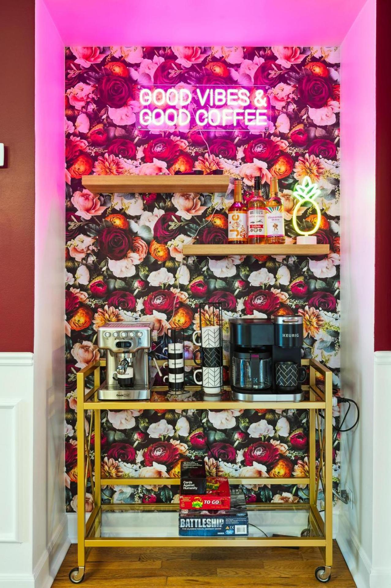 Wrigley 4br Home, Sleeps 10 * Chicago