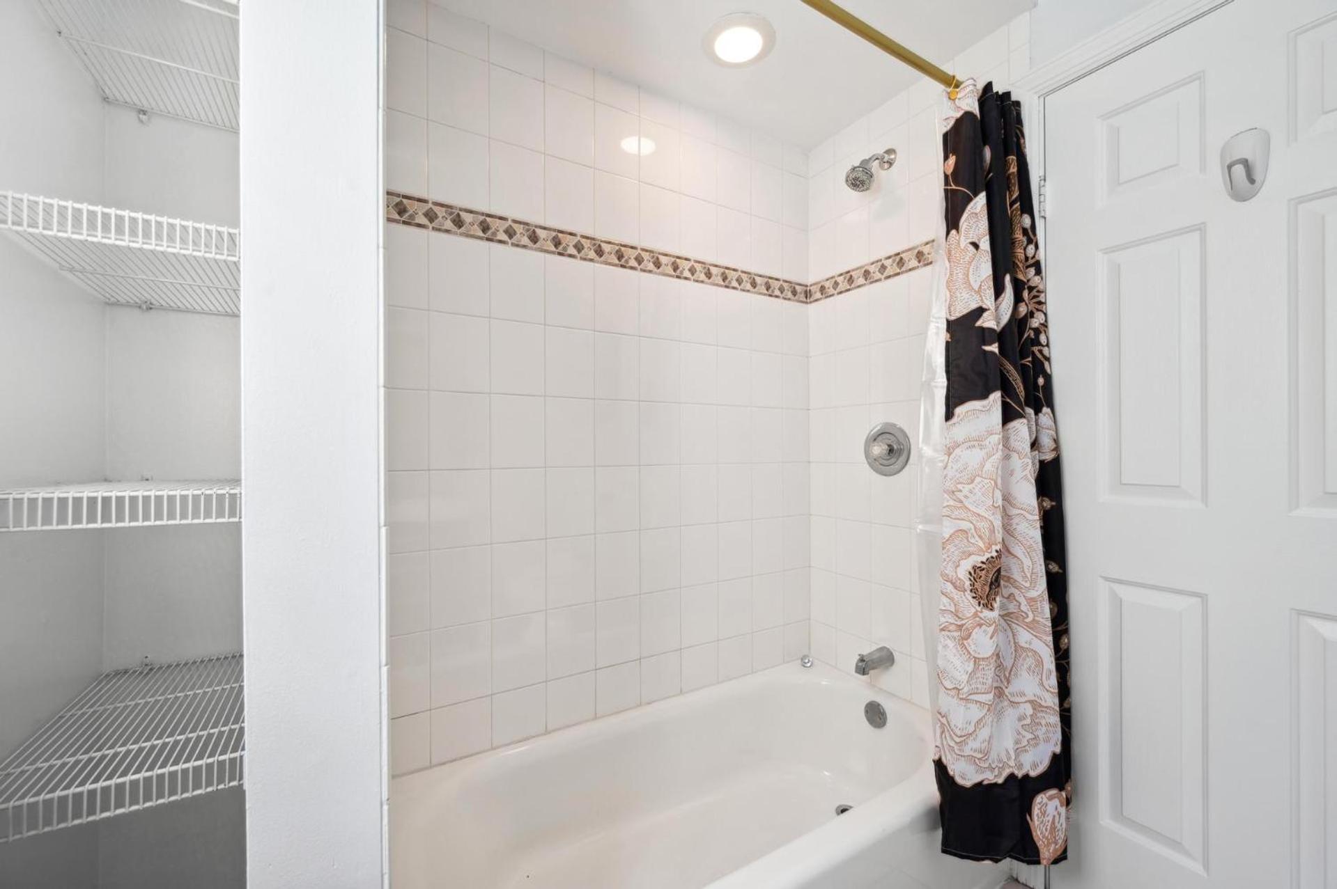 Holiday home Wrigley 4br Home, Sleeps 10 *