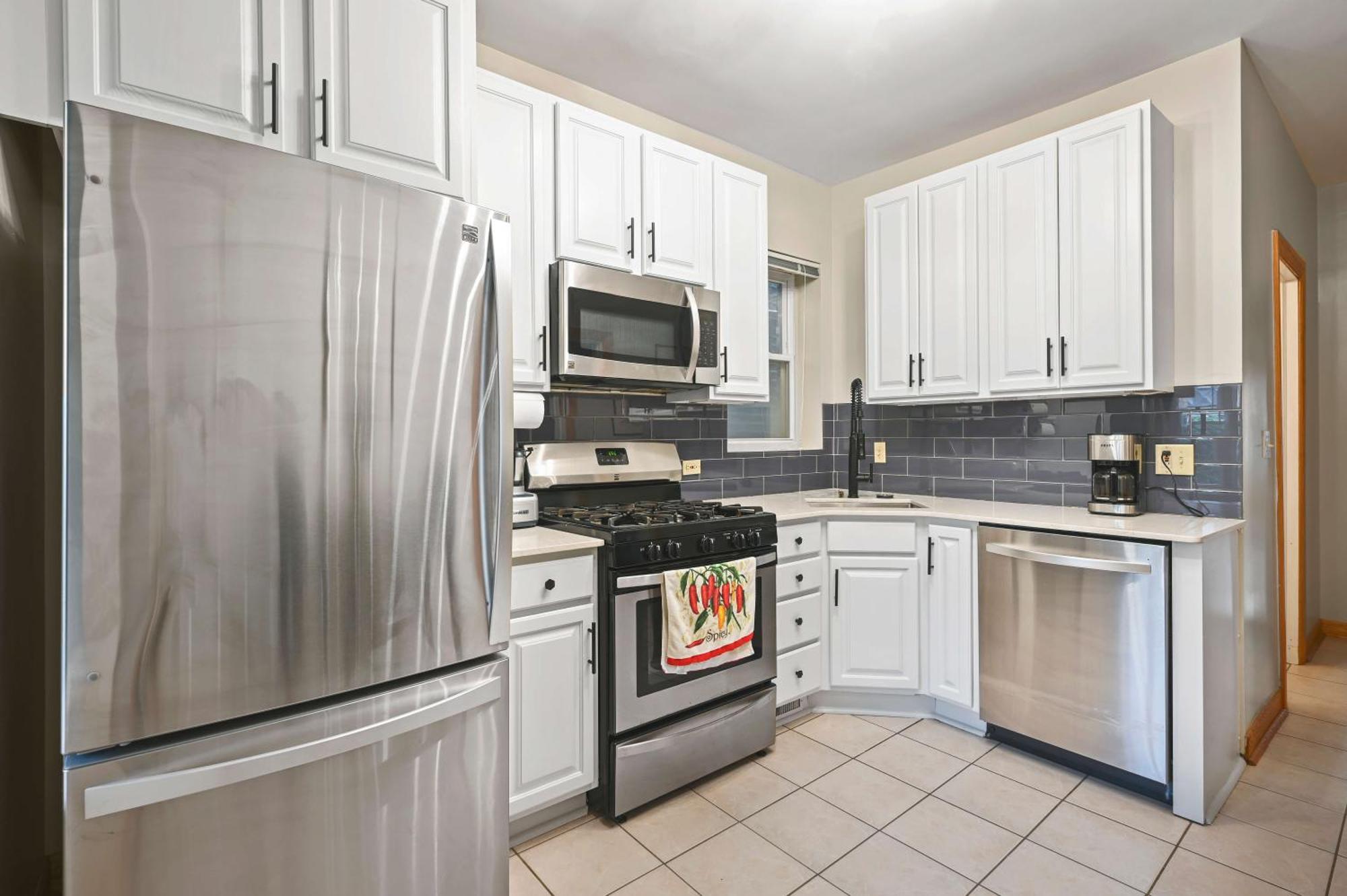 Wrigley 4br Home, Sleeps 10 * Chicago