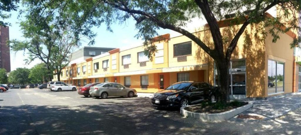 Shore Hotel 3*