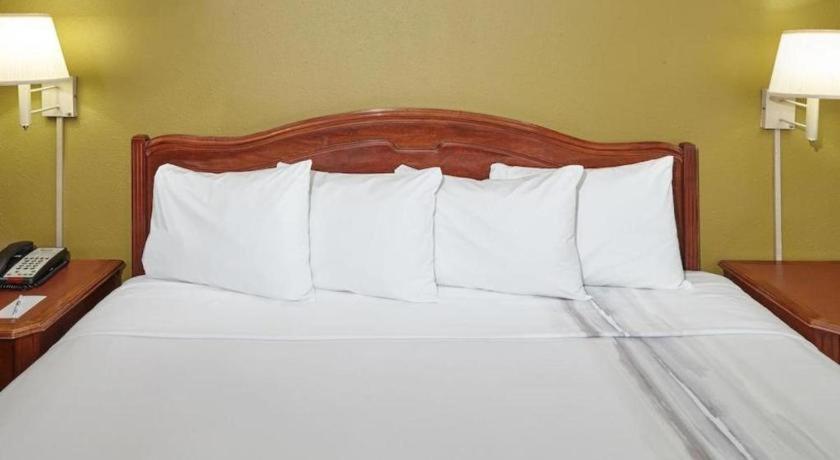 Hotel Shore 3*