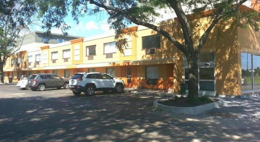 Shore Hotel