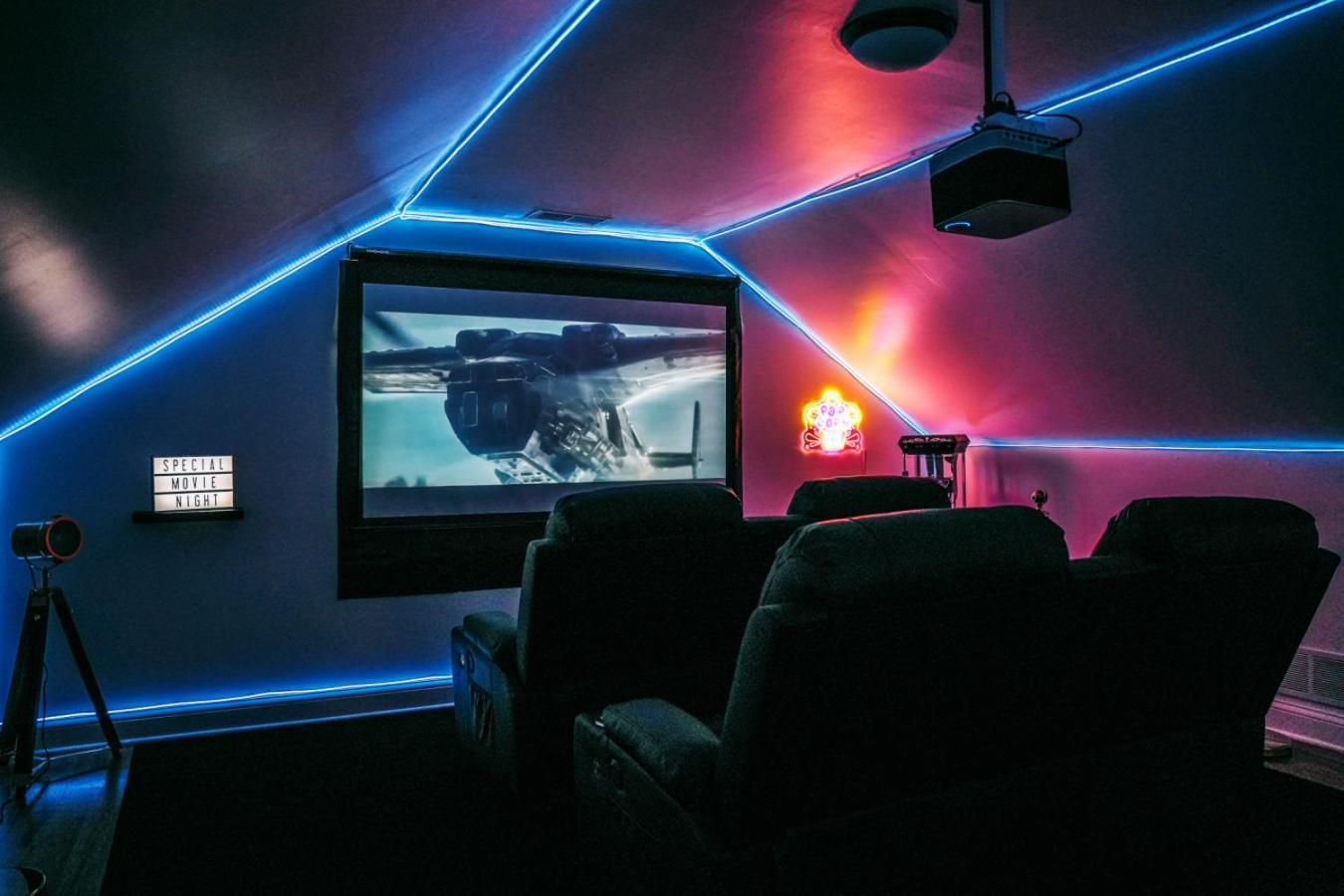 Holiday home Sleeps 18 • 8Br • Game Room • Gym • Theater *
