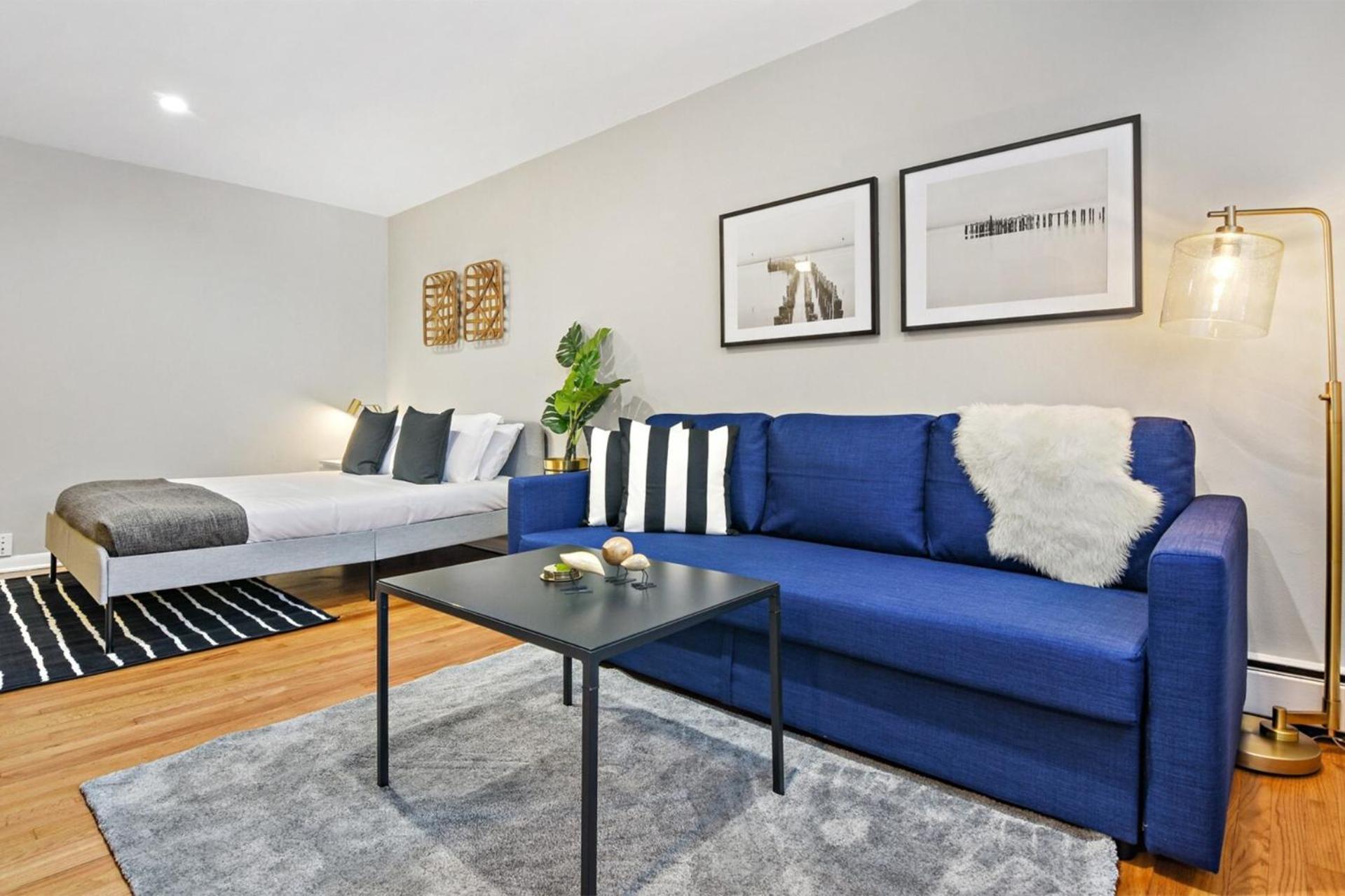 In Close To Boystown - Oakdale 204 Rep Apartment *