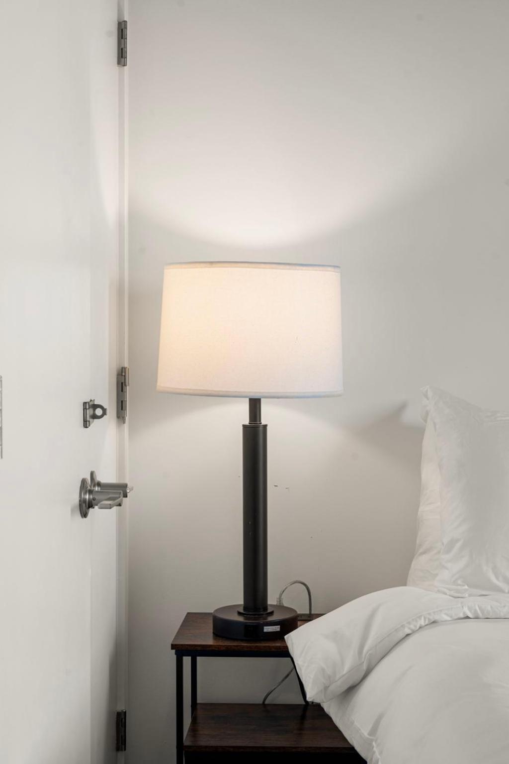 Corporate-friendly 4br Stylish & Chicago