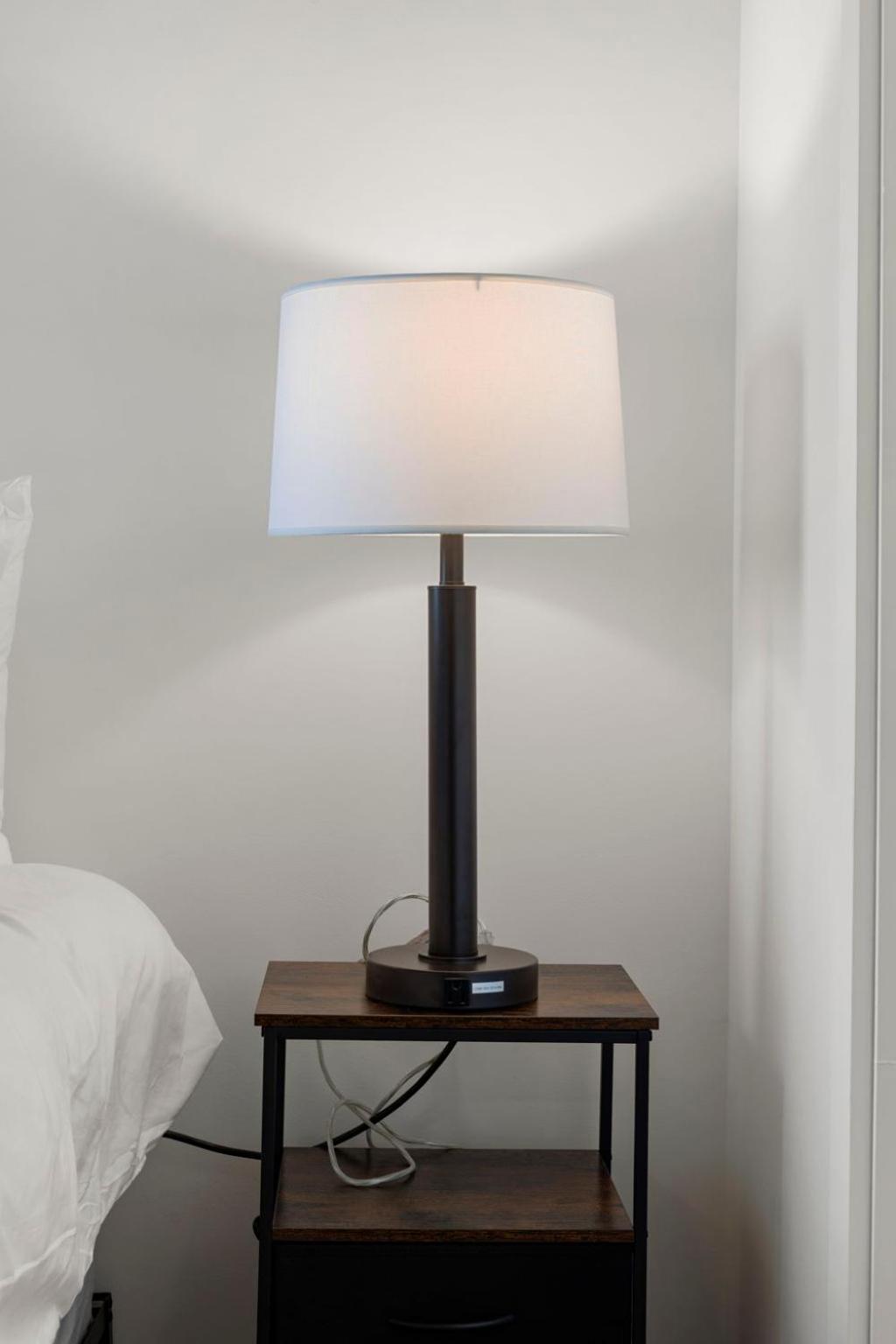 Corporate-friendly 4br Stylish & *