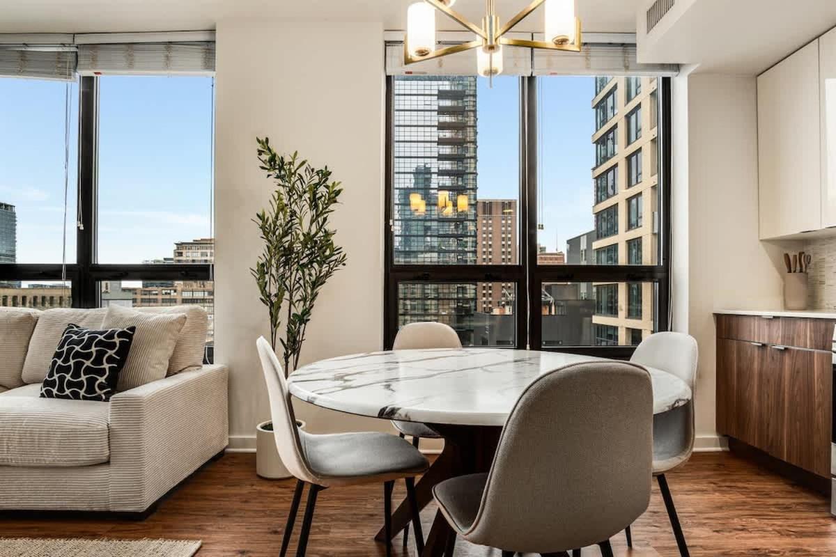 Boulevard Walk Everywhere 5 Mins To Magnificent Mile River North 05 *