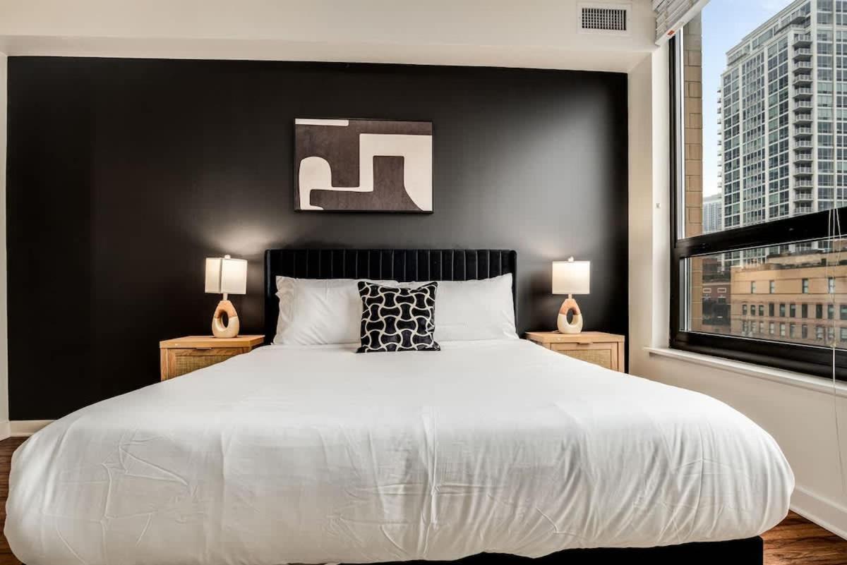 Boulevard Walk Everywhere 5 Mins To Magnificent Mile River North 02 Chicago