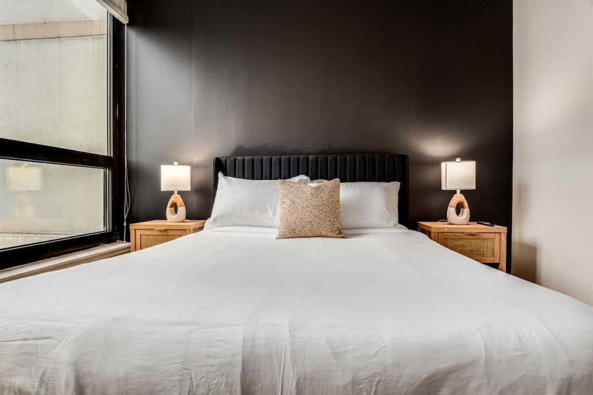 Boulevard Walk Everywhere 5 Mins To Magnificent Mile River North 02 Apartment Chicago