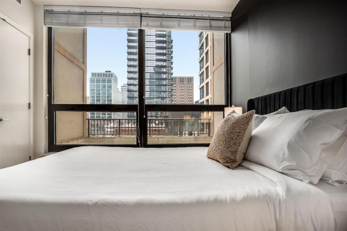 Boulevard Walk Everywhere 5 Mins To Magnificent Mile River North 02 Chicago