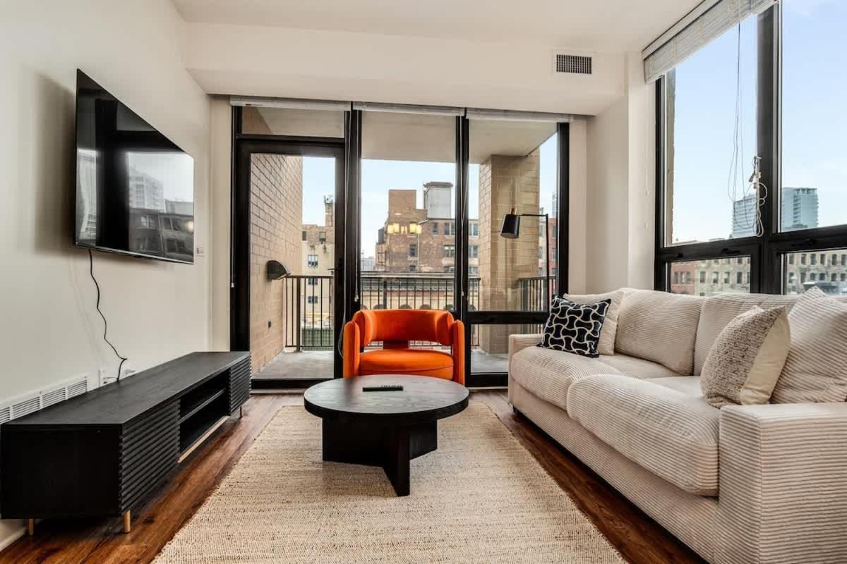 Boulevard Walk Everywhere 5 Mins To Magnificent Mile River North 02 Apartment *