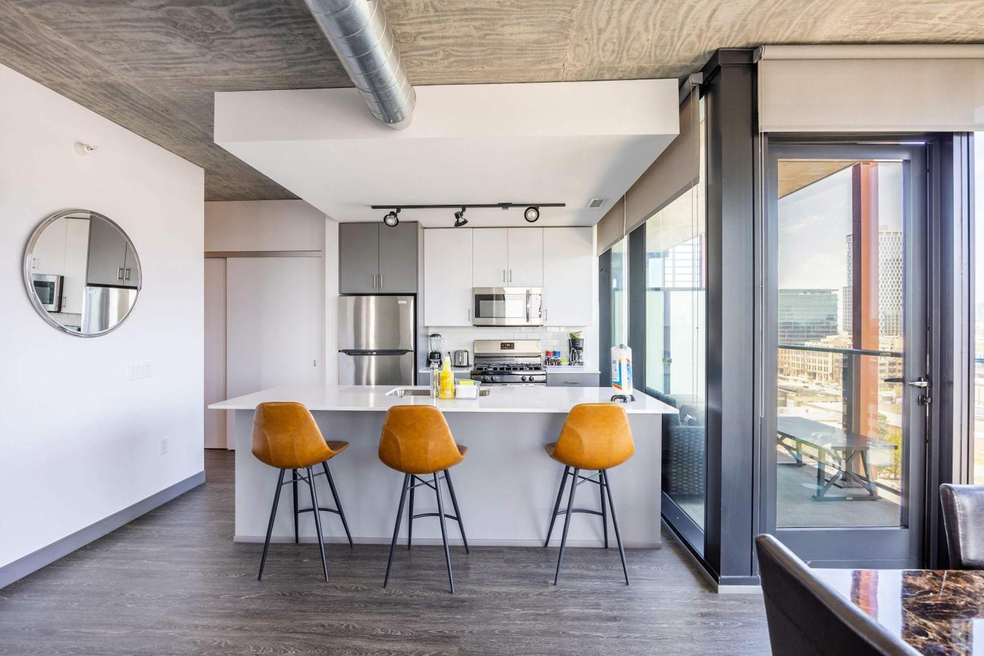 Apartment Bright & Modern 2br Perfect Escape Chicago