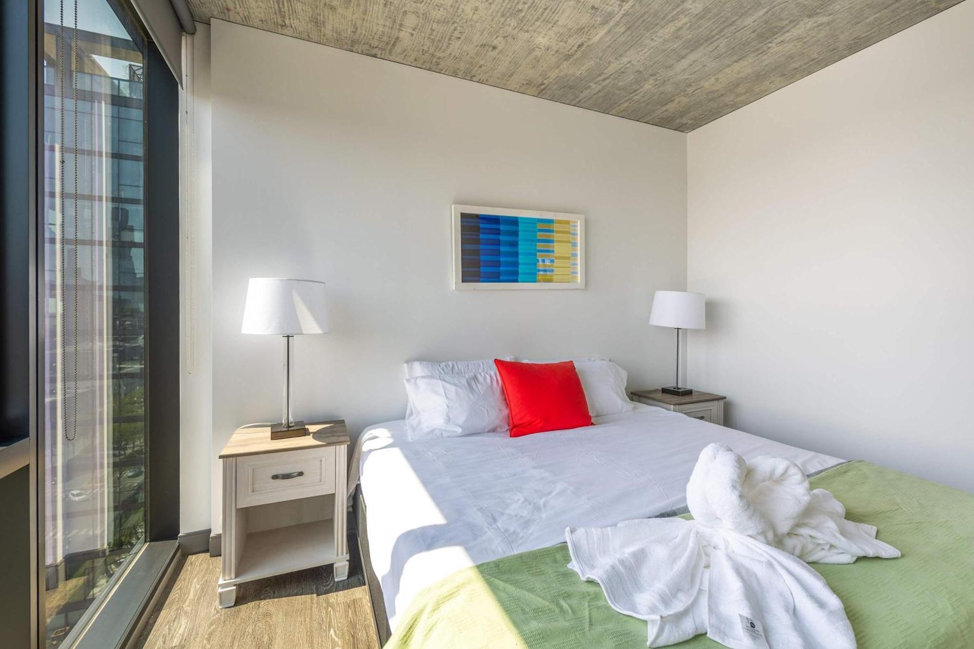 Bright & Modern 2br Perfect Escape Chicago