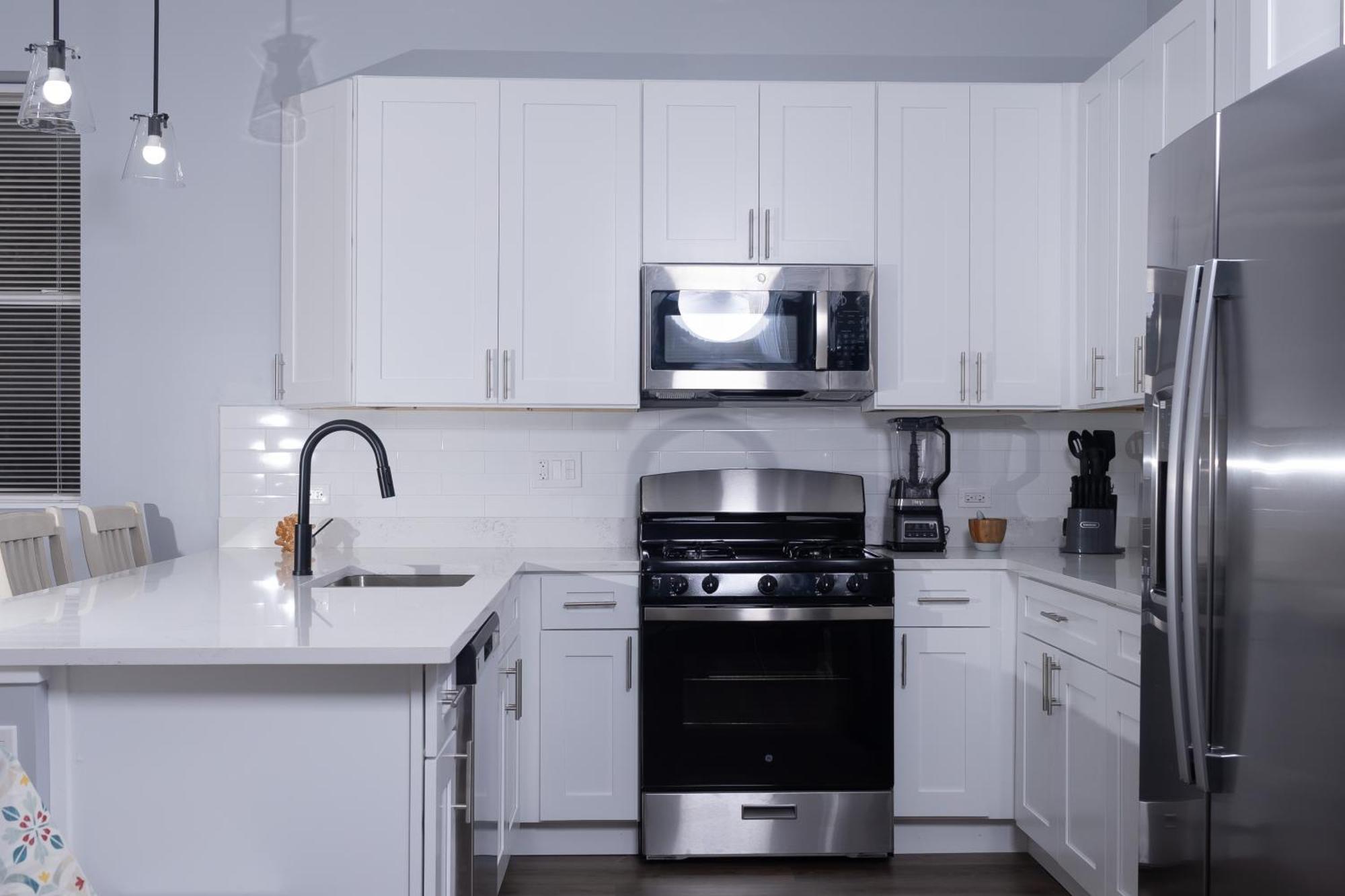 Shared, Spacious Near Uchicago And Obama Center Guest house