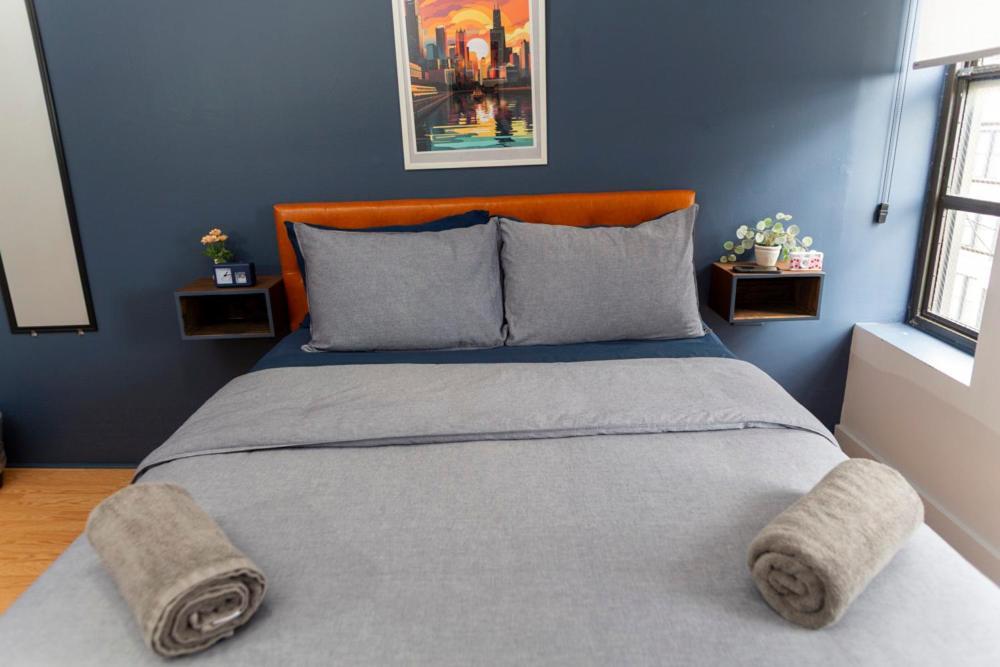 Parthenon Hostel Chicago