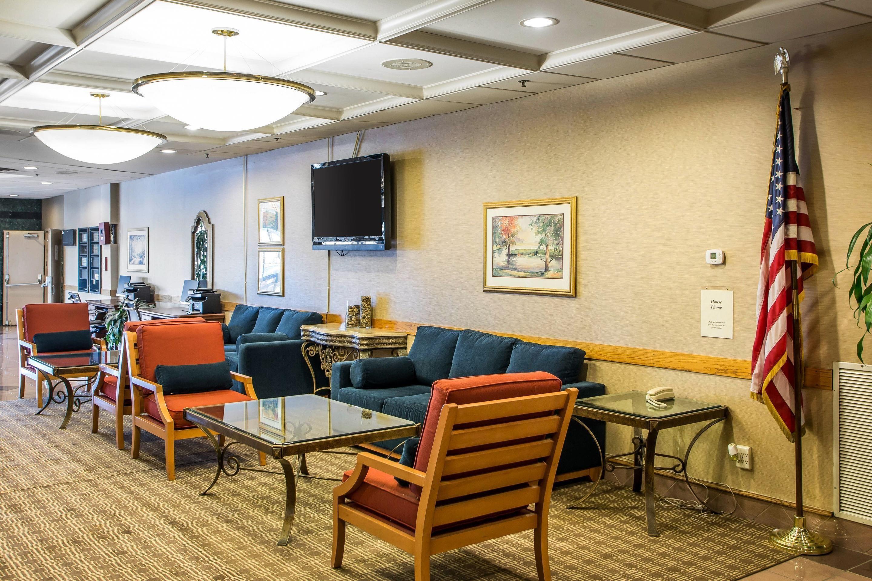 Midway Airport S By Ihg Hotel 3*