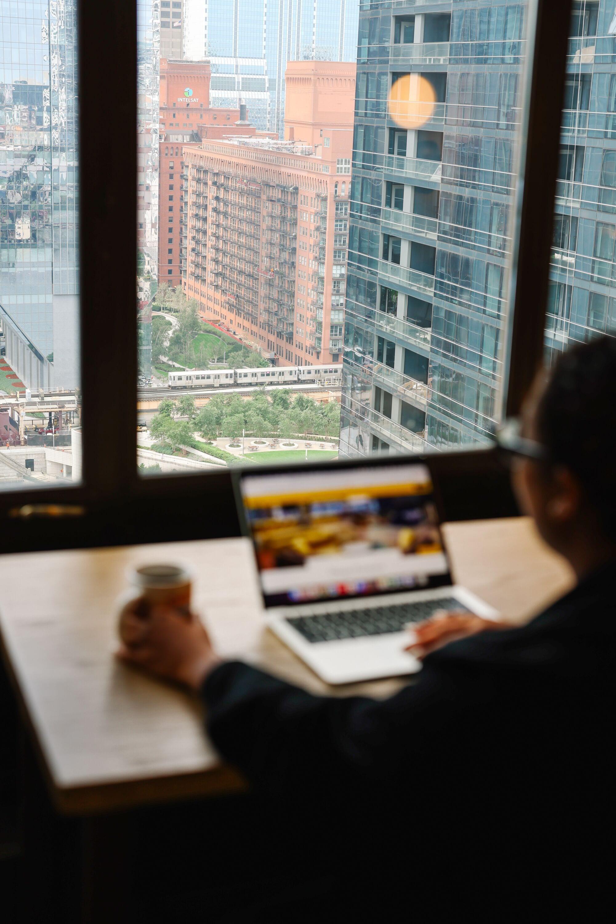 Mart Plaza River North, An Ihg 4*