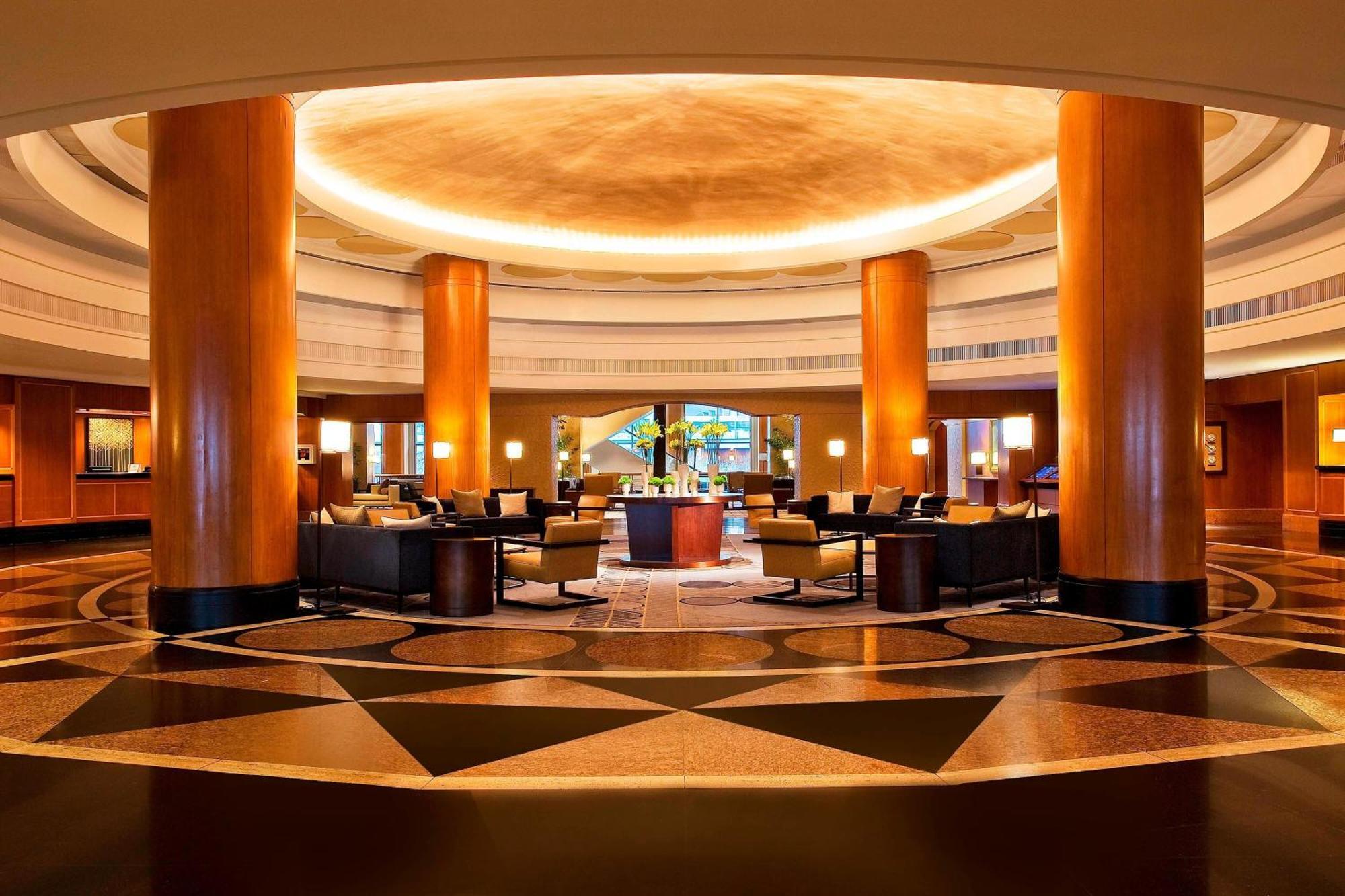 Sheraton Grand Riverwalk 4*