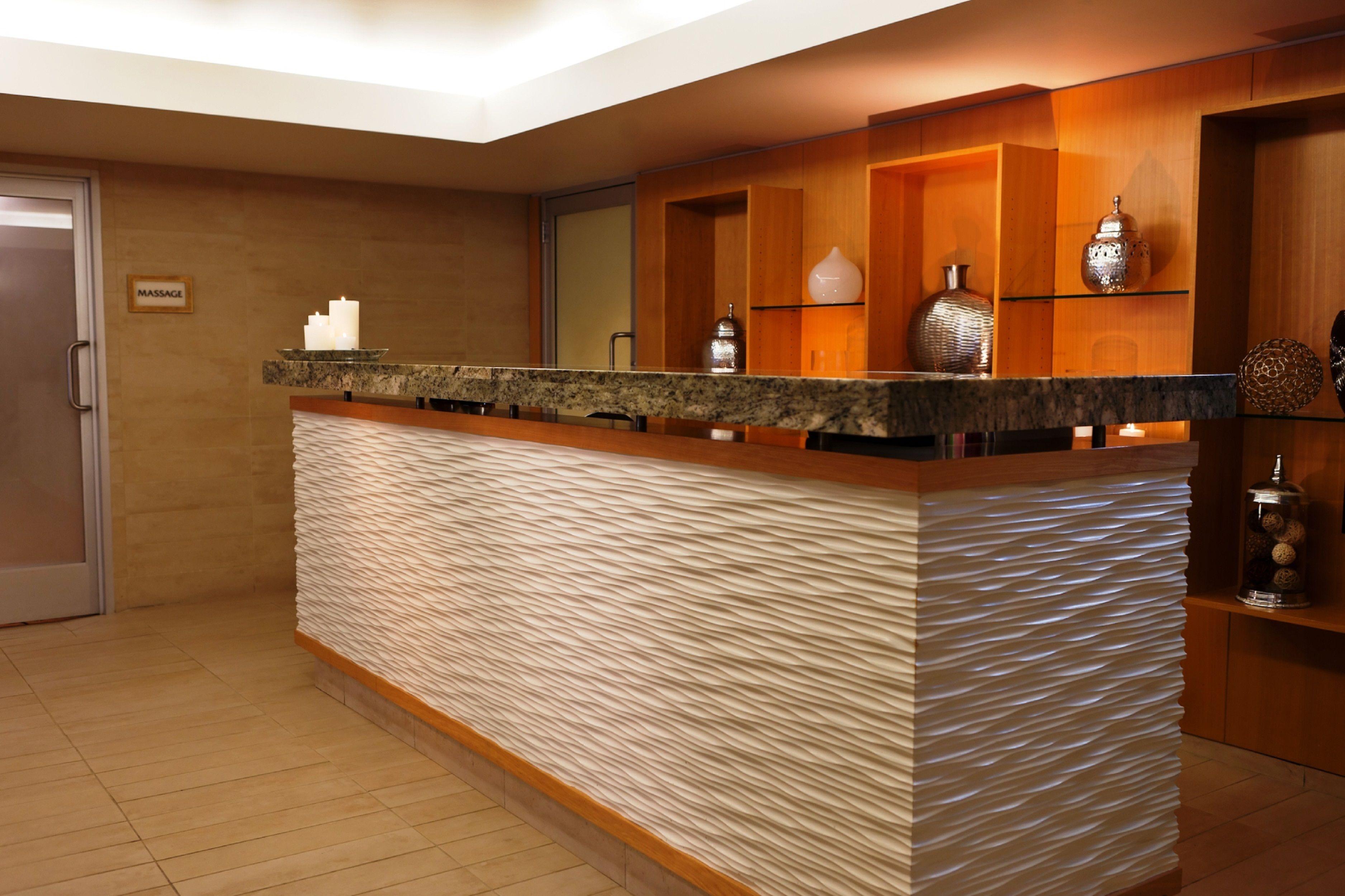 Hotel Renaissance Downtown 4*