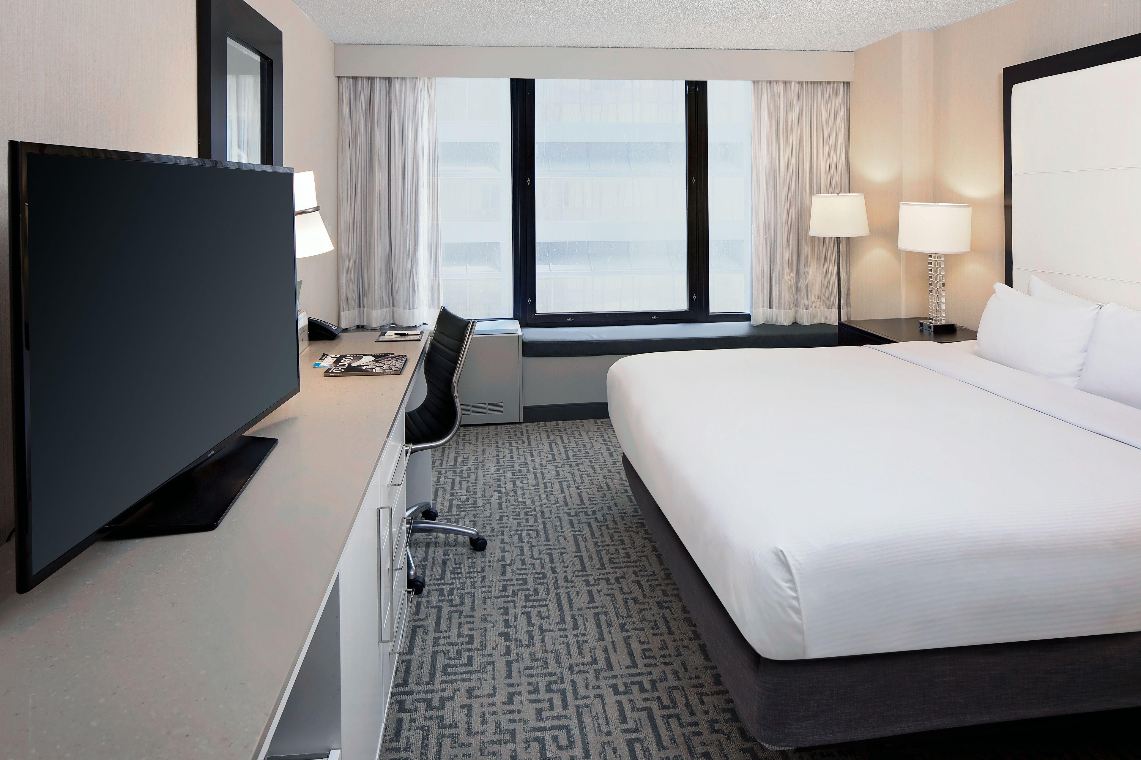 Doubletree By Hilton Magnificent Mile Hotel 4*